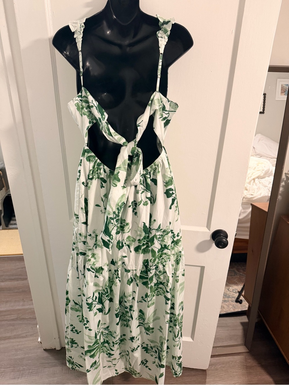 NWT Abercrombie & Fitch Maxi Dress with Green Floral Print - Picture 6 of 9